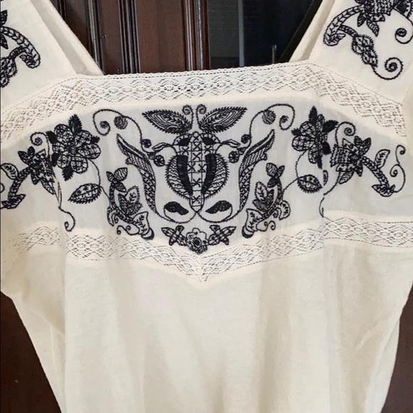 ZARA EUC beige blouse - Picture 2 of 11